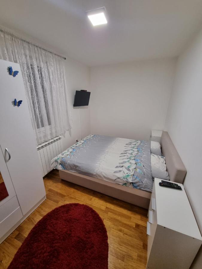 Apartamento Raven2 Železnik Exterior foto